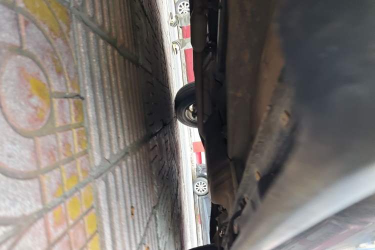 Used Hyundai Tucson 2009 2.0L Manual Two-Wheel Drive Fashion Edition Chassis Front Left