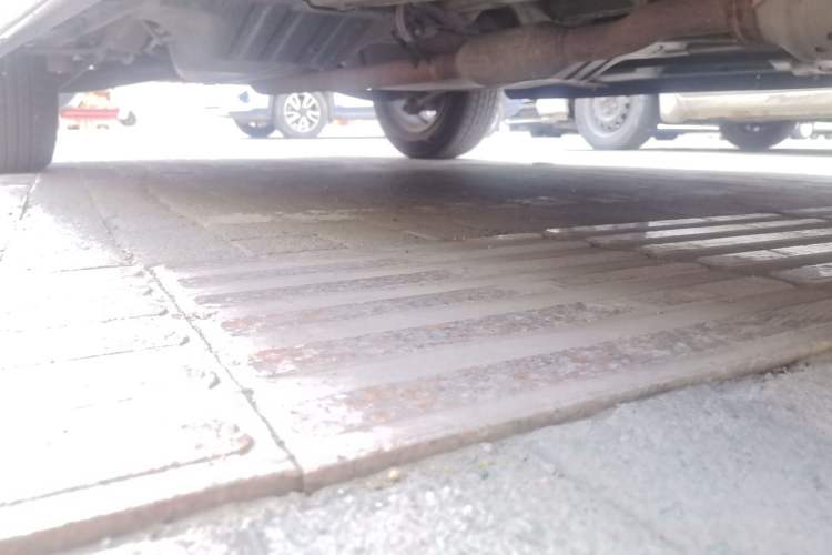Used Hyundai Tucson 2009 2.0L Manual Two-Wheel Drive Fashion Edition Chassis Front Right