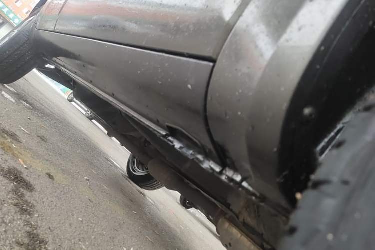 Used Hyundai Tucson 2009 2.0L Automatic Two-Wheel Drive with Sunroof Chassis Front Right