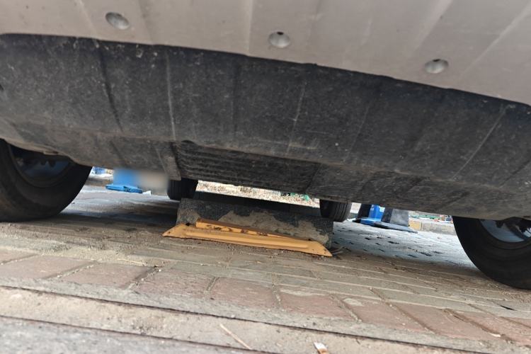 Used Hyundai Tucson 2009 2.0L Automatic Two-Wheel Drive with Sunroof Chassis Front