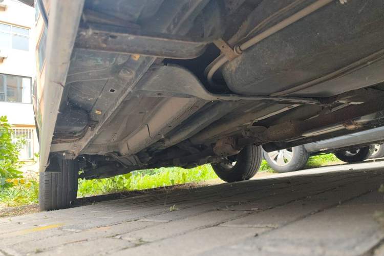 Used Hyundai Tucson 2009 2.0L Automatic Two-Wheel Drive with Sunroof Chassis Rear Left