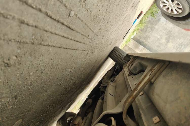 Used Hyundai Tucson 2009 2.0L Manual Two-Wheel Drive Fashion Edition Chassis Rear Left