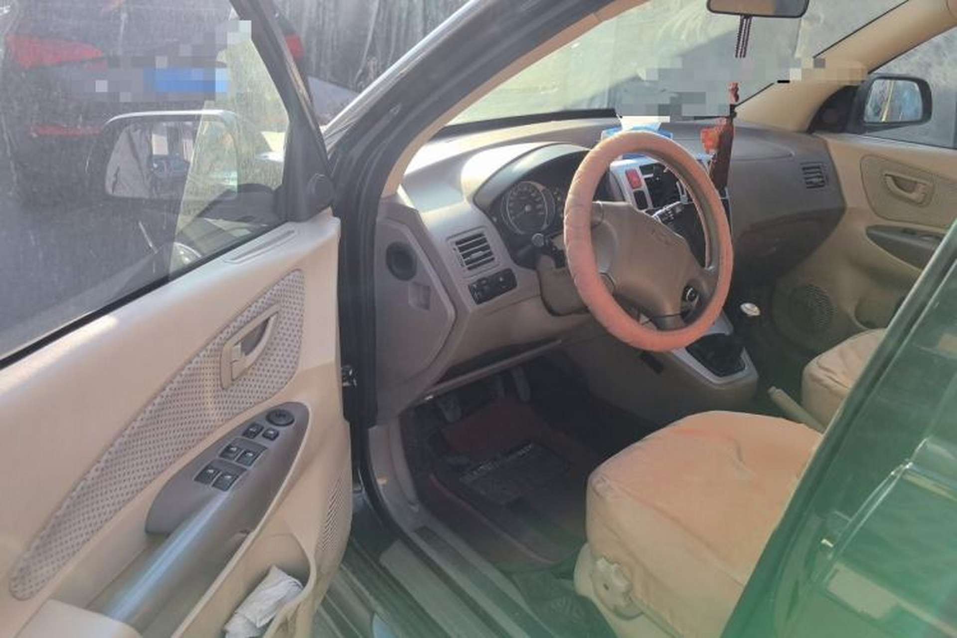 Used Hyundai Tucson 2009 2.0L Manual Two-Wheel Drive Fashion Edition Driver Seat