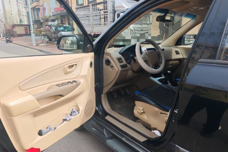 Used Hyundai Tucson 2009 2.0L Manual Two-Wheel Drive Fashion Edition Driver Seat