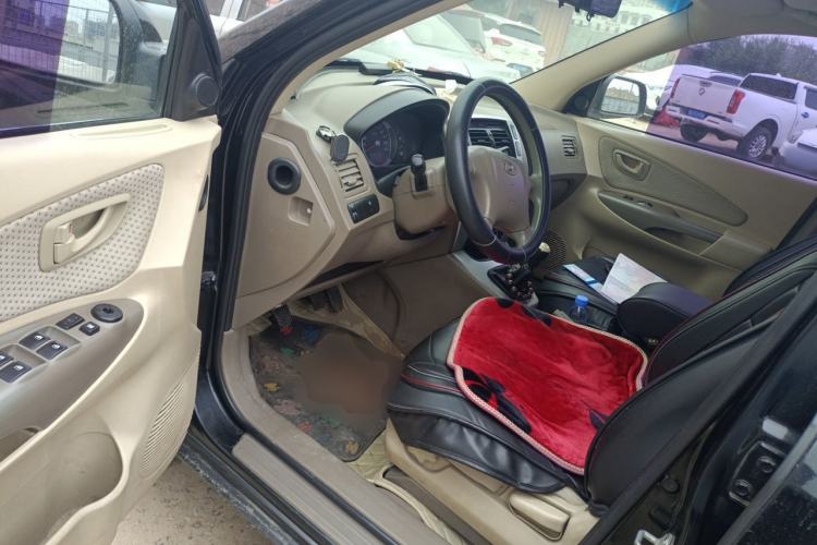 Used Hyundai Tucson 2009 2.0L Manual Two-Wheel Drive Fashion Edition Driver Seat