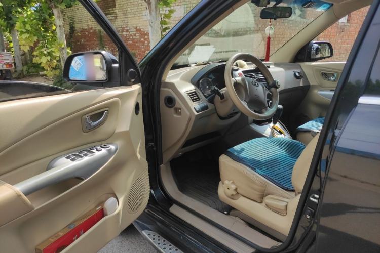Used Hyundai Tucson 2009 2.0L Automatic Two-Wheel Drive with Sunroof Driver Seat