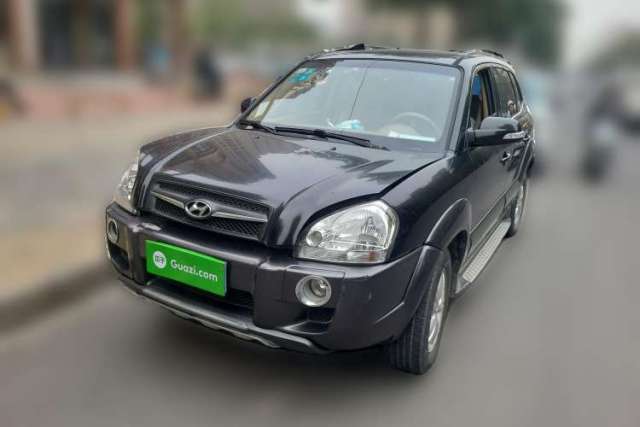 Used Hyundai Tucson 2009 2.0L Automatic Two-Wheel Drive with Sunroof