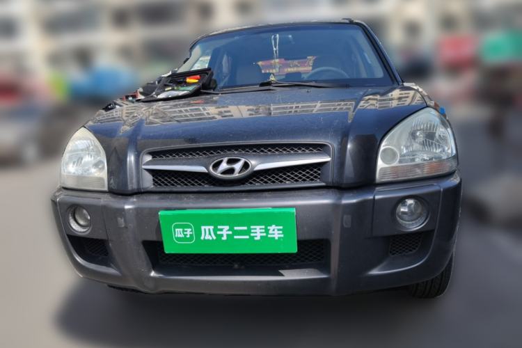 Used Hyundai Tucson 2009 2.0L Automatic Two-Wheel Drive with Sunroof Front