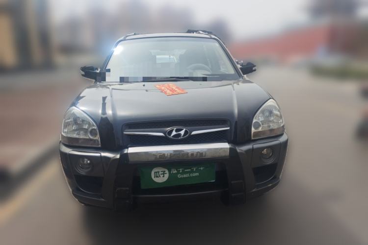 Used Hyundai Tucson 2009 2.0L Manual Two-Wheel Drive Fashion Edition Front