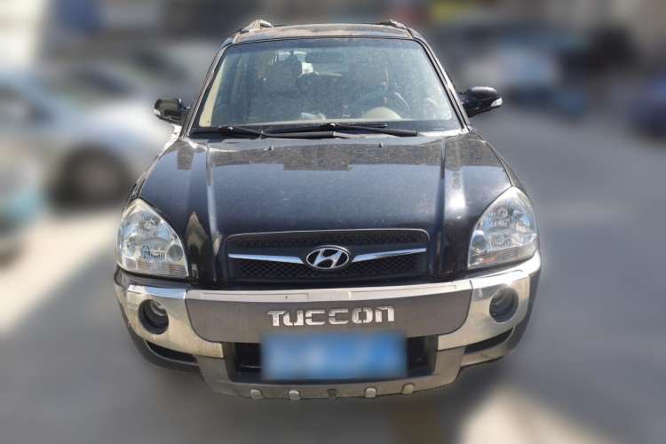 Used Hyundai Tucson 2009 2.0L Manual Two-Wheel Drive Fashion Edition Front