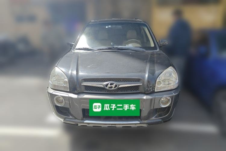 Used Hyundai Tucson 2009 2.0L Manual Two-Wheel Drive Fashion Edition Front