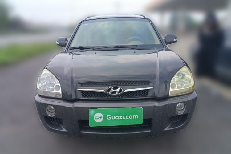 Used Hyundai Tucson 2009 2.0L Manual Two-Wheel Drive Fashion Edition Front