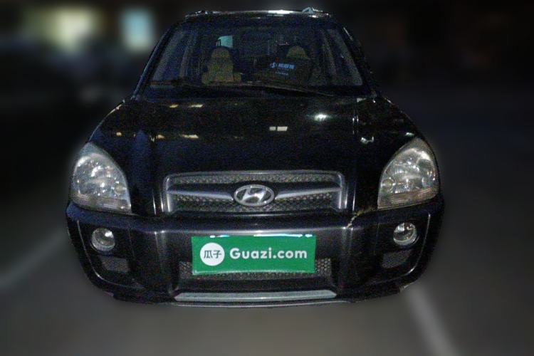 Used Hyundai Tucson 2009 2.0L Manual Two-Wheel Drive Fashion Edition Front
