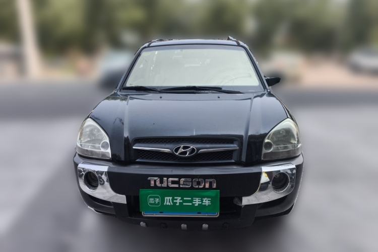 Used Hyundai Tucson 2009 2.0L Manual Two-Wheel Drive Fashion Edition Front