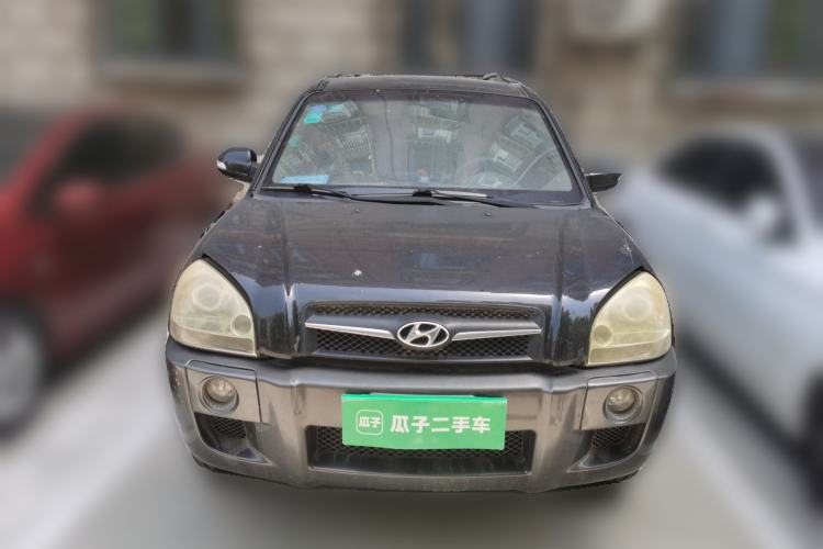 Used Hyundai Tucson 2009 2.0L Manual Two-Wheel Drive Fashion Edition Front