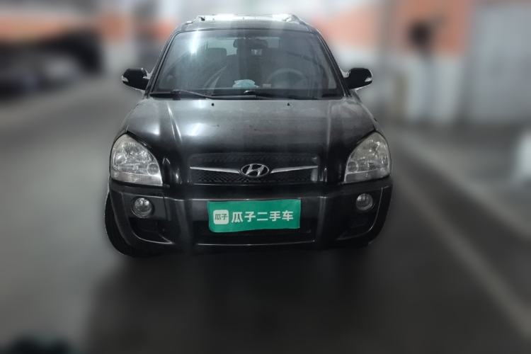 Used Hyundai Tucson 2009 2.0L Automatic Two-Wheel Drive with Sunroof Front