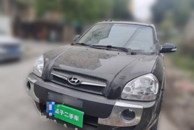 Used Hyundai Tucson 2009 2.0L Automatic Two-Wheel Drive with Sunroof