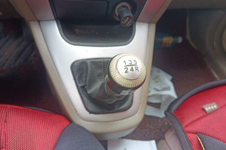 Used Hyundai Tucson 2009 2.0L Manual Two-Wheel Drive Fashion Edition Gear Lever