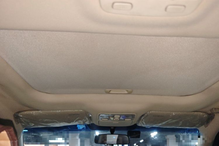 Used Hyundai Tucson 2009 2.0L Automatic Two-Wheel Drive with Sunroof Headliner