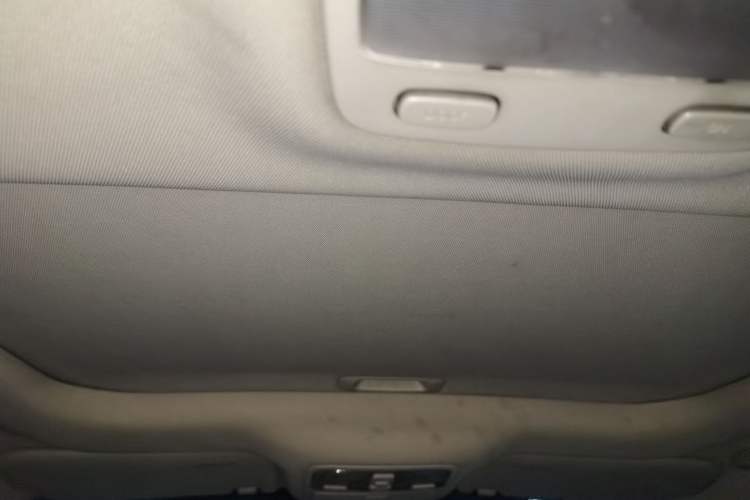 Used Hyundai Tucson 2009 2.0L Automatic Two-Wheel Drive with Sunroof Headliner