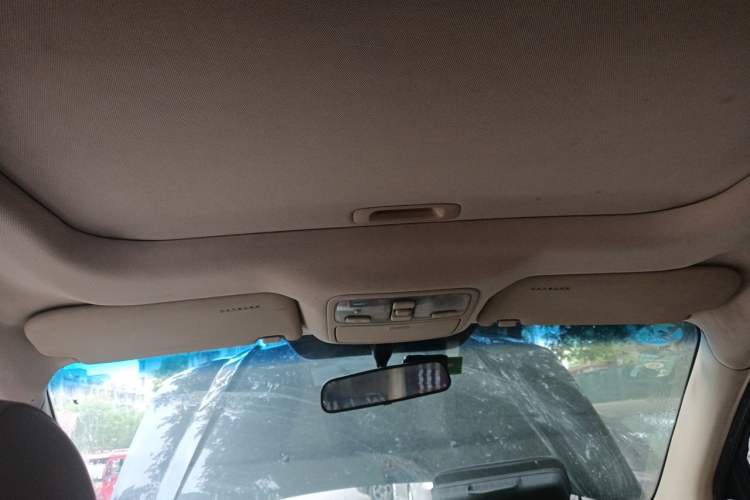 Used Hyundai Tucson 2009 2.0L Automatic Two-Wheel Drive with Sunroof Headliner