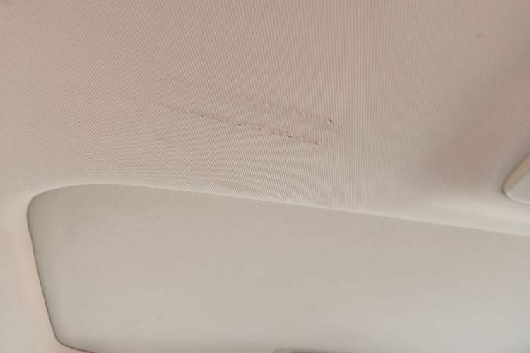 Used Hyundai Tucson 2009 2.0L Manual Two-Wheel Drive Fashion Edition Headliner