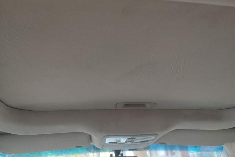 Used Hyundai Tucson 2009 2.0L Manual Two-Wheel Drive Fashion Edition Headliner