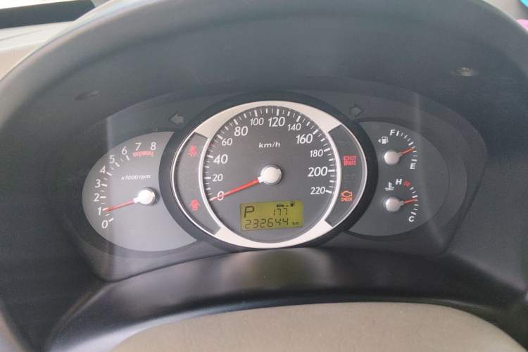 Used Hyundai Tucson 2009 2.0L Automatic Two-Wheel Drive with Sunroof Instrument Cluster