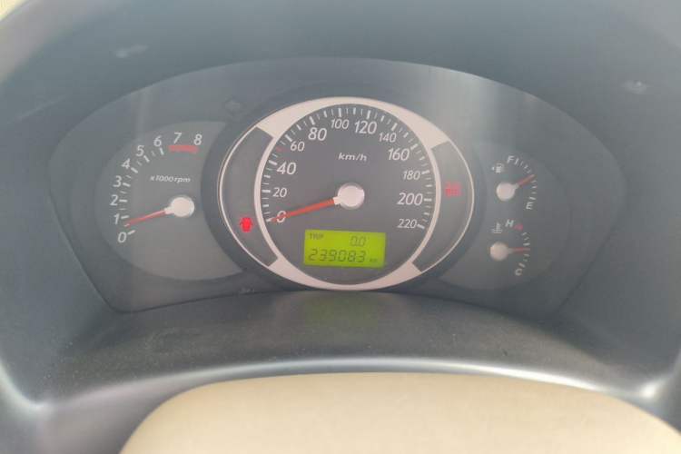 Used Hyundai Tucson 2009 2.0L Manual Two-Wheel Drive Fashion Edition Instrument Cluster