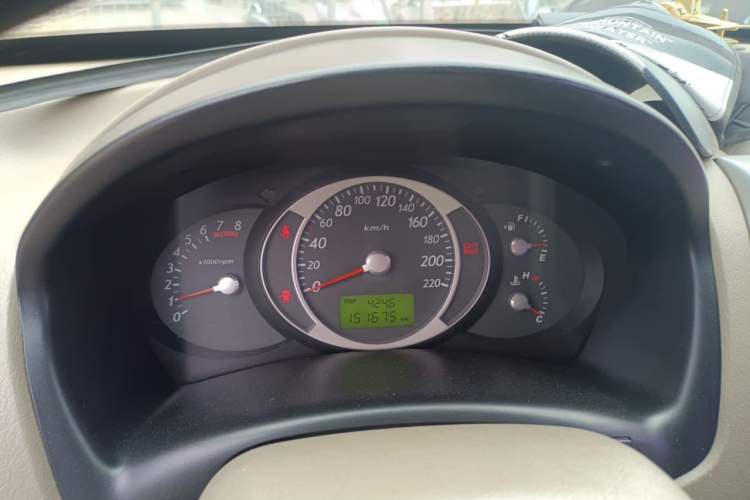 Used Hyundai Tucson 2009 2.0L Manual Two-Wheel Drive Fashion Edition Instrument Cluster