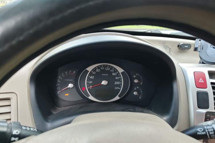 Used Hyundai Tucson 2009 2.0L Manual Two-Wheel Drive Fashion Edition Instrument Cluster