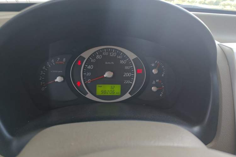Used Hyundai Tucson 2009 2.0L Manual Two-Wheel Drive Fashion Edition Instrument Cluster