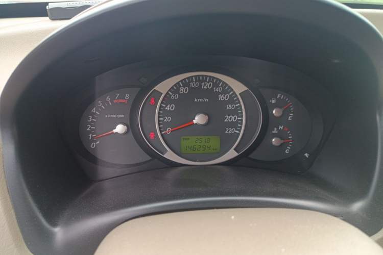 Used Hyundai Tucson 2009 2.0L Manual Two-Wheel Drive Fashion Edition Instrument Cluster