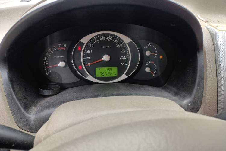 Used Hyundai Tucson 2009 2.0L Manual Two-Wheel Drive Fashion Edition Instrument Cluster