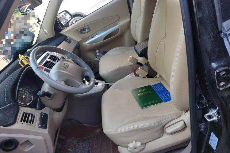 Used Hyundai Tucson 2009 2.0L Automatic Two-Wheel Drive with Sunroof Left Front Seat