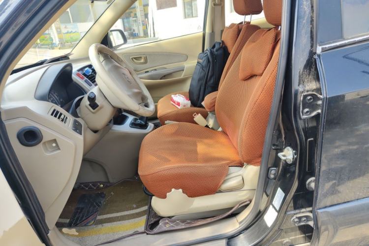 Used Hyundai Tucson 2009 2.0L Manual Two-Wheel Drive Fashion Edition Left Front Seat