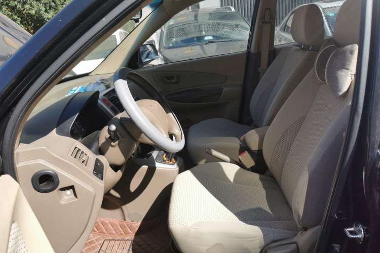 Used Hyundai Tucson 2009 2.0L Manual Two-Wheel Drive Fashion Edition Left Front Seat