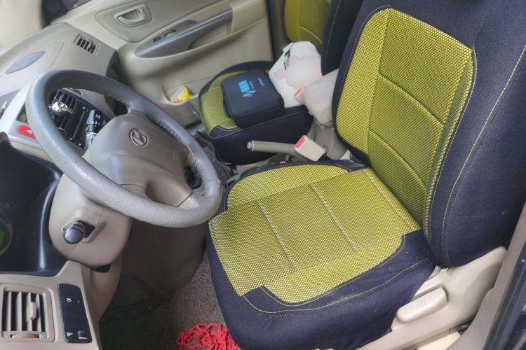 Used Hyundai Tucson 2009 2.0L Manual Two-Wheel Drive Fashion Edition Left Front Seat
