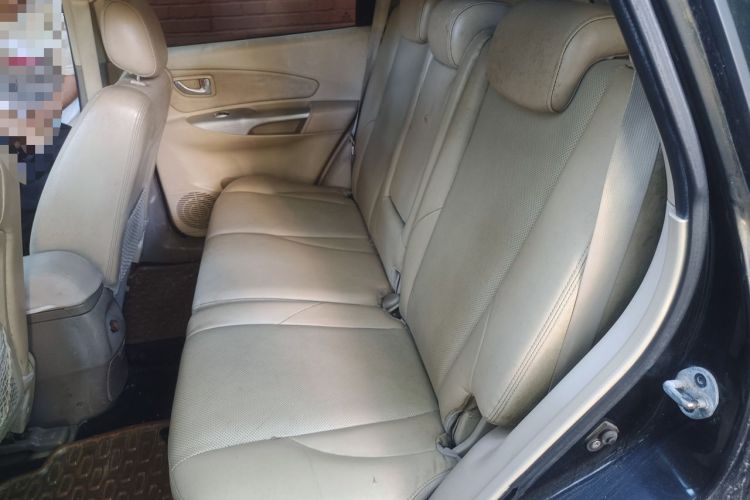 Used Hyundai Tucson 2009 2.0L Automatic Two-Wheel Drive with Sunroof Left Rear Seat
