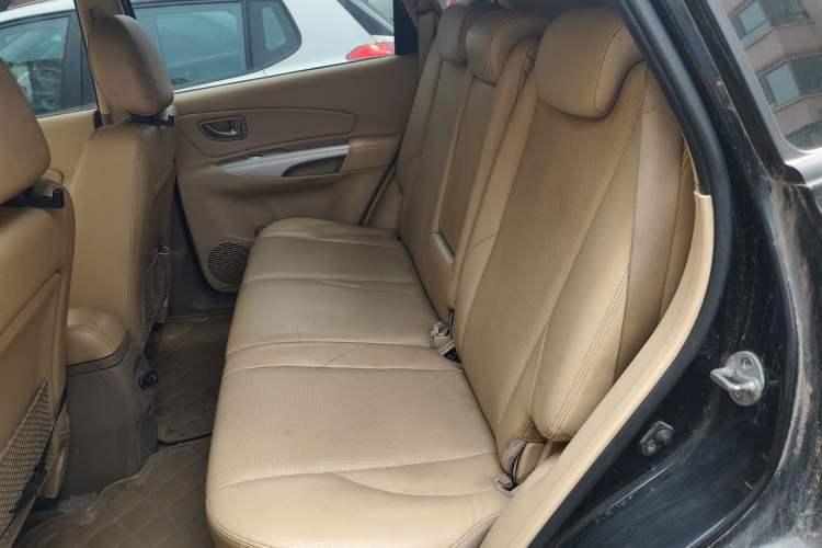 Used Hyundai Tucson 2009 2.0L Automatic Two-Wheel Drive with Sunroof Left Rear Seat