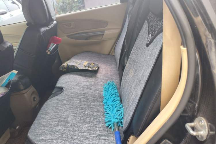 Used Hyundai Tucson 2009 2.0L Manual Two-Wheel Drive Fashion Edition Left Rear Seat