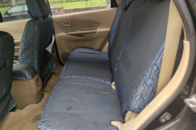 Used Hyundai Tucson 2009 2.0L Manual Two-Wheel Drive Fashion Edition Left Rear Seat