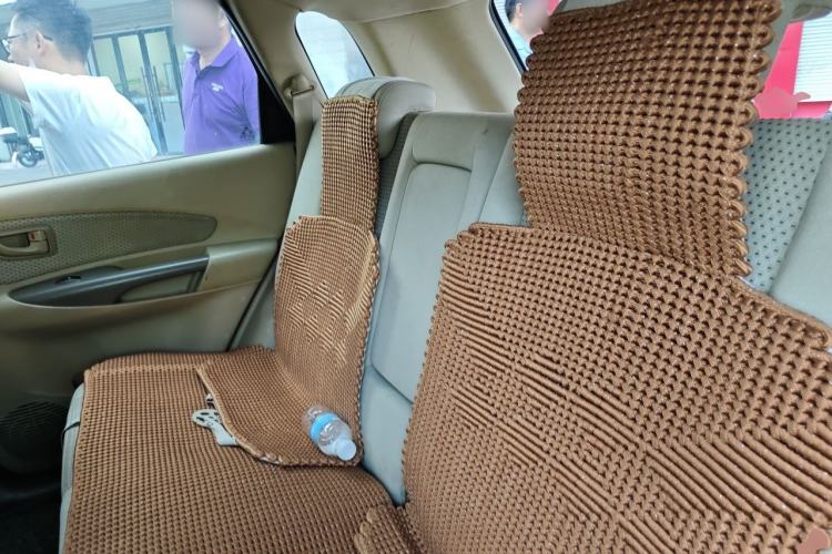 Used Hyundai Tucson 2009 2.0L Manual Two-Wheel Drive Fashion Edition Left Rear Seat