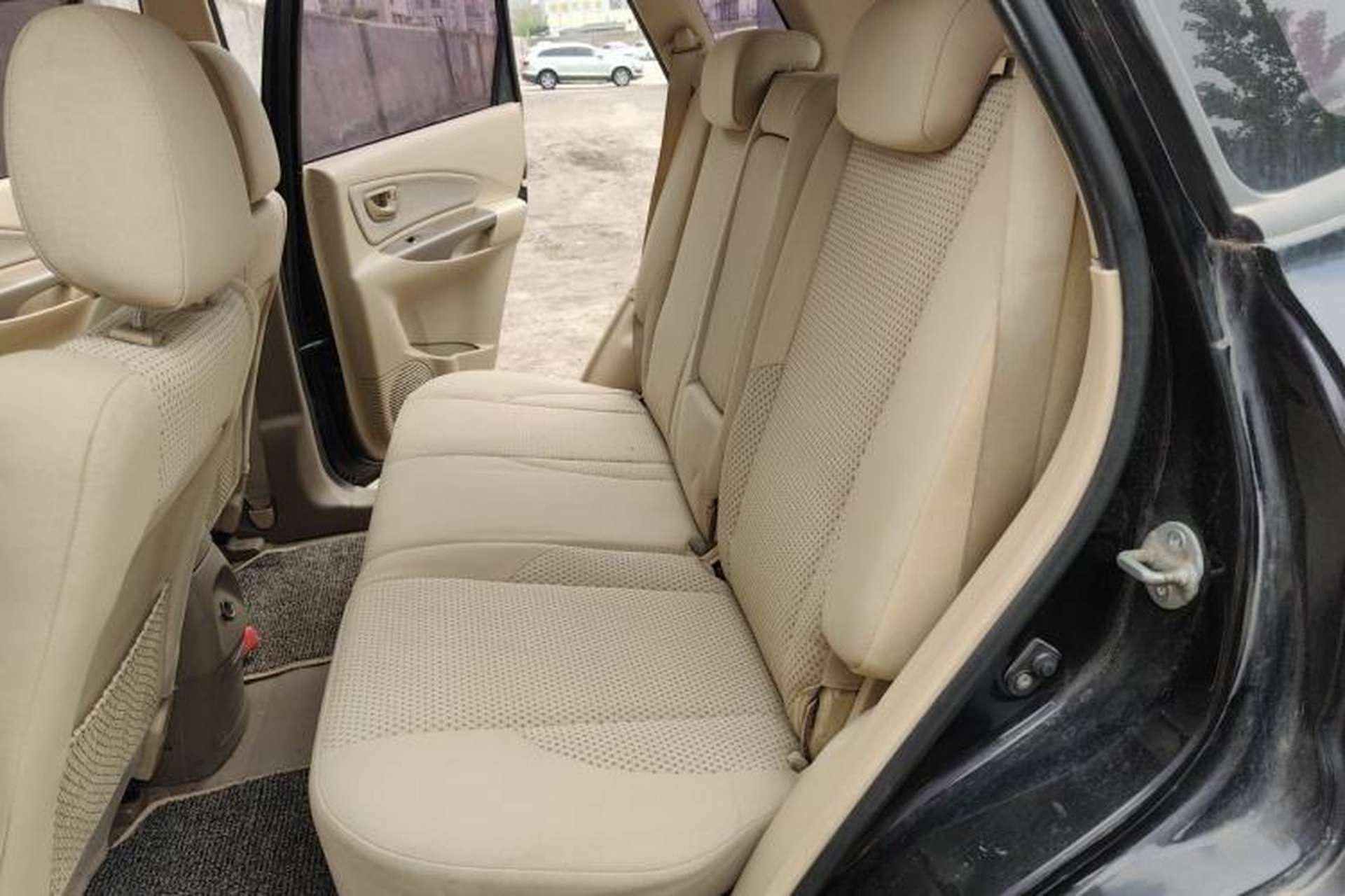 Used Hyundai Tucson 2009 2.0L Manual Two-Wheel Drive Fashion Edition Left Rear Seat