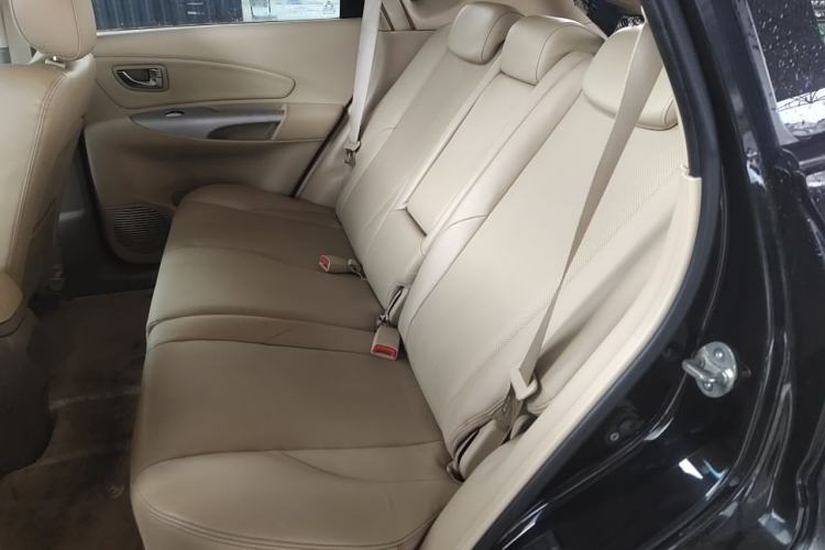 Used Hyundai Tucson 2009 2.0L Automatic Two-Wheel Drive with Sunroof Left Rear Seat