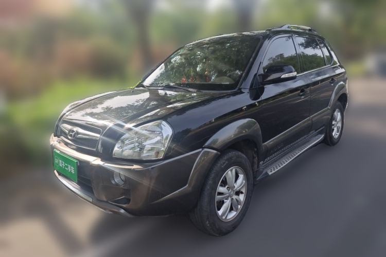 Used Hyundai Tucson 2009 2.0L Manual Two-Wheel Drive Fashion Edition Guazi used car, China used car export, Used car for sale, Used cars, Cheapest cars for sale