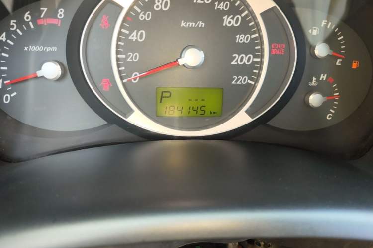 Used Hyundai Tucson 2009 2.0L Automatic Two-Wheel Drive with Sunroof Odometer Close Up