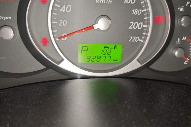 Used Hyundai Tucson 2009 2.0L Automatic Two-Wheel Drive with Sunroof Odometer Close Up