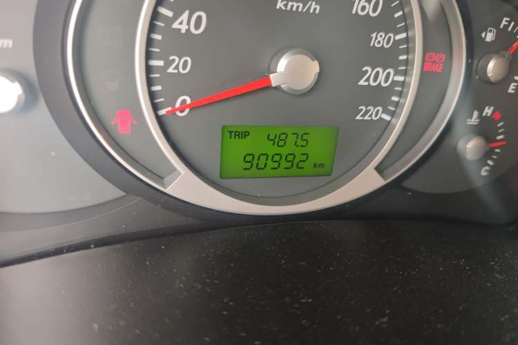 Used Hyundai Tucson 2009 2.0L Manual Two-Wheel Drive Fashion Edition Odometer Close Up