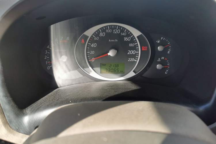 Used Hyundai Tucson 2009 2.0L Manual Two-Wheel Drive Fashion Edition Odometer Close Up